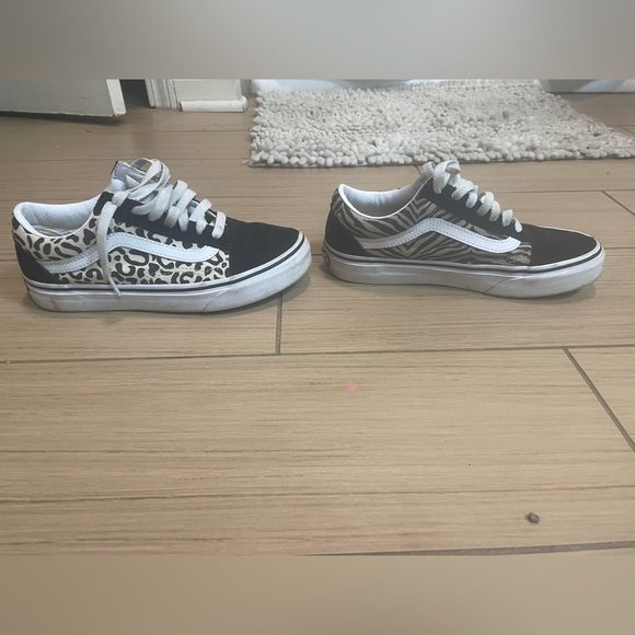 EUC* VANS* OLD SKOOL* SIZE 5 - Picture 4 of 8